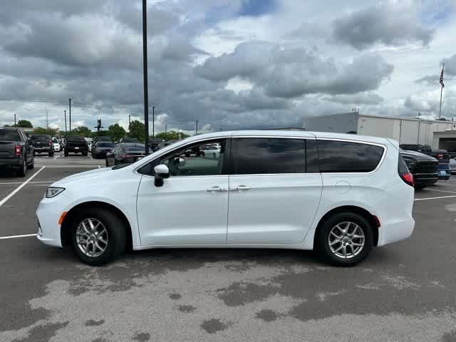 used 2023 Chrysler Pacifica car, priced at $33,000