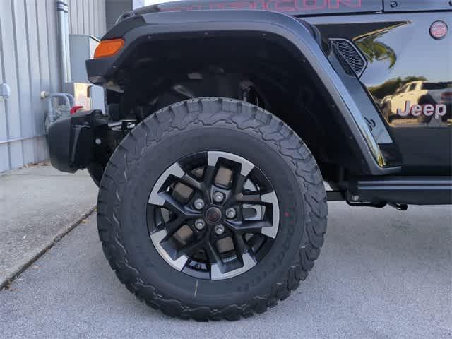 new 2025 Jeep Wrangler car, priced at $53,640