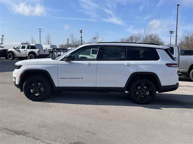 new 2025 Jeep Grand Cherokee L car, priced at $48,935