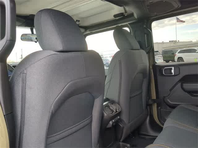 new 2025 Jeep Gladiator car, priced at $40,775