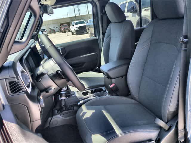 new 2025 Jeep Wrangler car, priced at $44,780