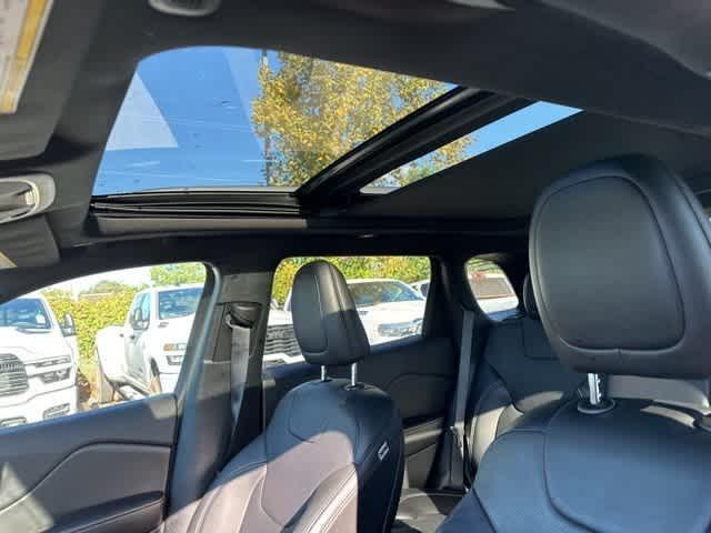used 2021 Jeep Cherokee car, priced at $20,899
