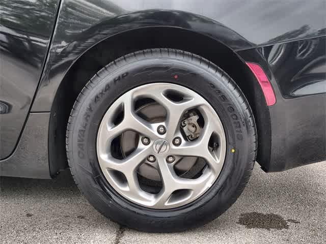 used 2023 Chrysler Pacifica car, priced at $27,355