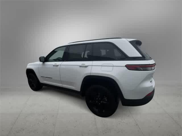 new 2025 Jeep Grand Cherokee car, priced at $42,775