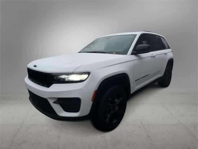new 2025 Jeep Grand Cherokee car, priced at $42,775