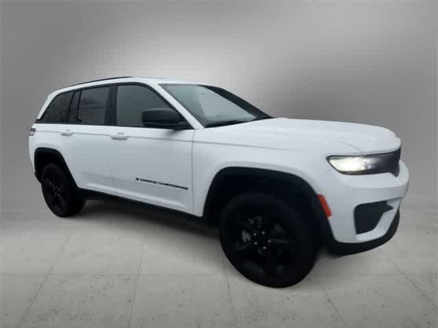 new 2025 Jeep Grand Cherokee car, priced at $42,775