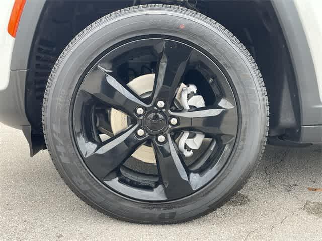 new 2025 Jeep Grand Cherokee car, priced at $42,775