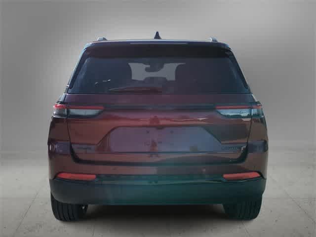 new 2025 Jeep Grand Cherokee car, priced at $39,715