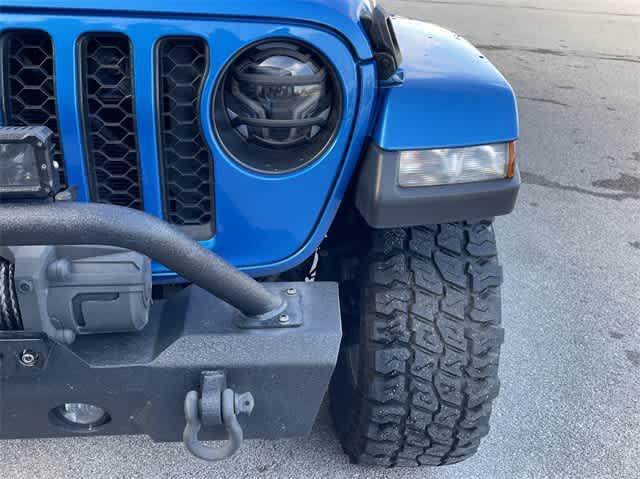 used 2022 Jeep Gladiator car, priced at $27,586