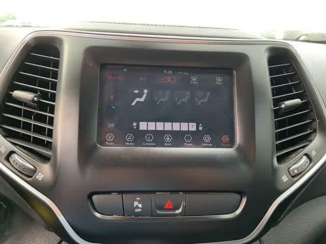 used 2020 Jeep Cherokee car, priced at $13,804