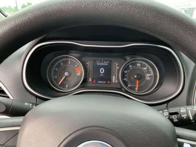 used 2020 Jeep Cherokee car, priced at $13,804