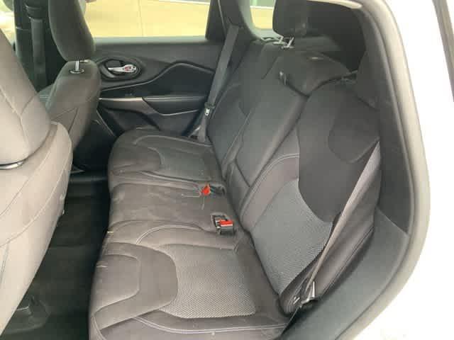 used 2020 Jeep Cherokee car, priced at $13,804