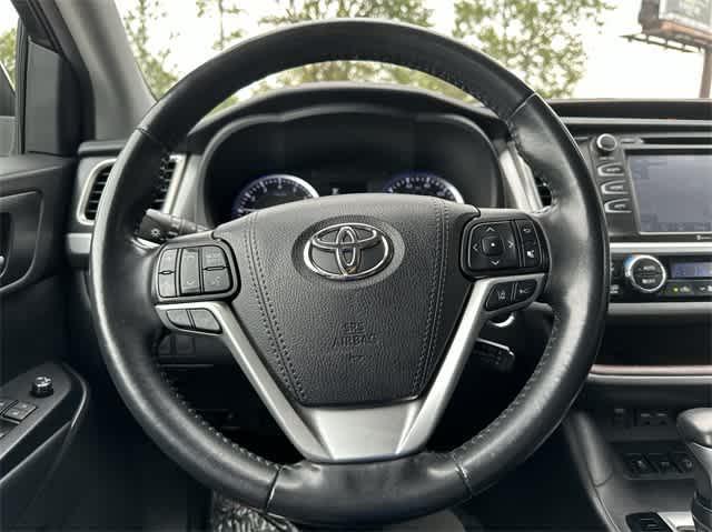 used 2019 Toyota Highlander car, priced at $22,635