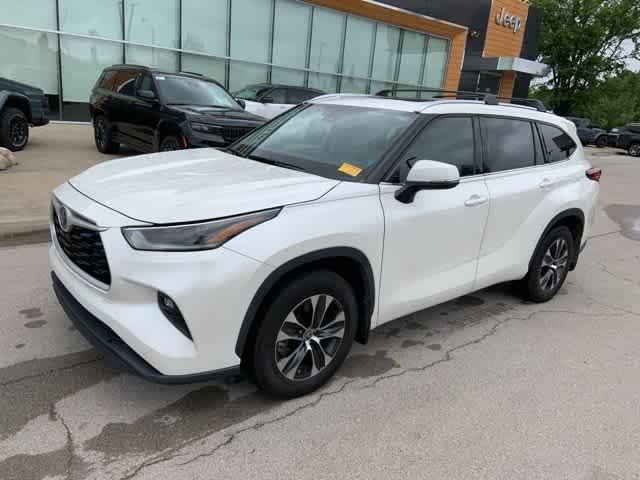 used 2021 Toyota Highlander car, priced at $32,215