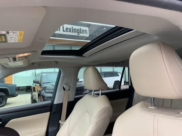 used 2021 Toyota Highlander car, priced at $32,215