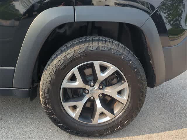 used 2017 Jeep Cherokee car, priced at $14,069