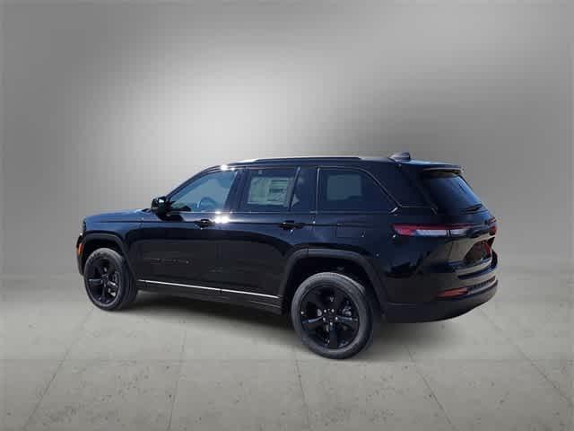 new 2025 Jeep Grand Cherokee car, priced at $42,620