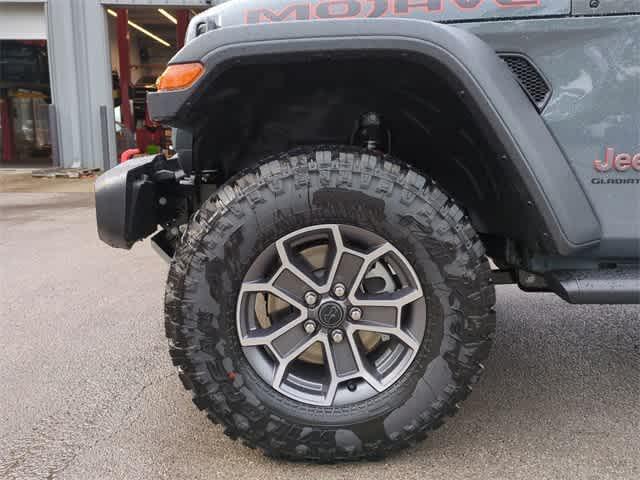 new 2025 Jeep Gladiator car, priced at $55,690
