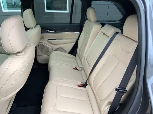 new 2025 Jeep Grand Cherokee car, priced at $54,210