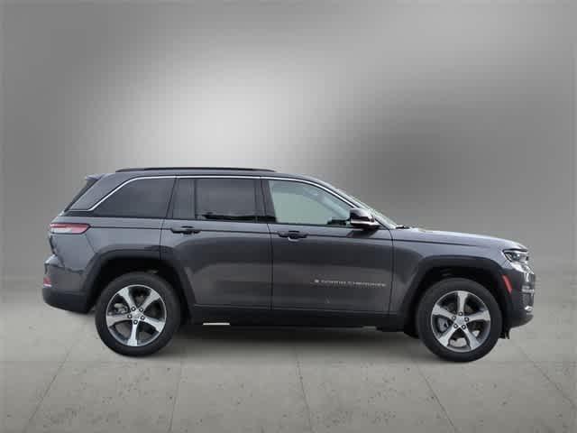 new 2025 Jeep Grand Cherokee car, priced at $42,710