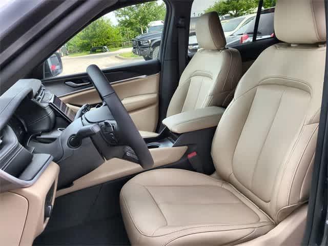 new 2025 Jeep Grand Cherokee car, priced at $42,710