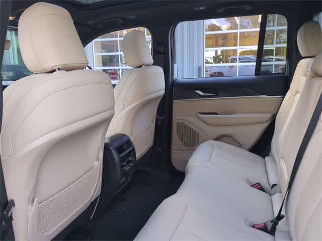 new 2025 Jeep Grand Cherokee car, priced at $39,860