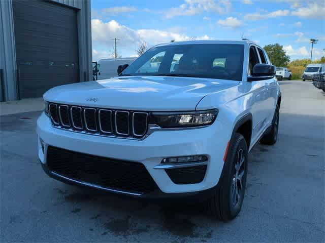 new 2025 Jeep Grand Cherokee car, priced at $39,860