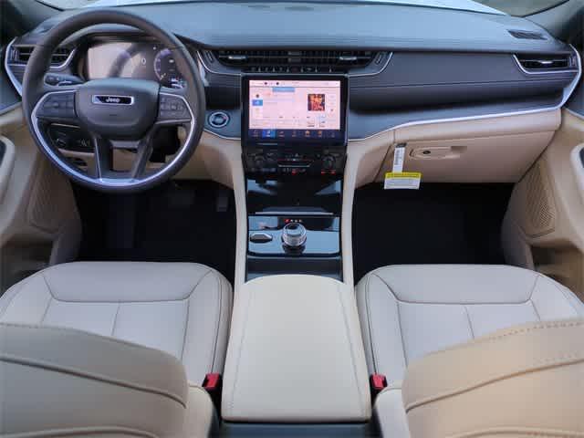 new 2025 Jeep Grand Cherokee car, priced at $39,860