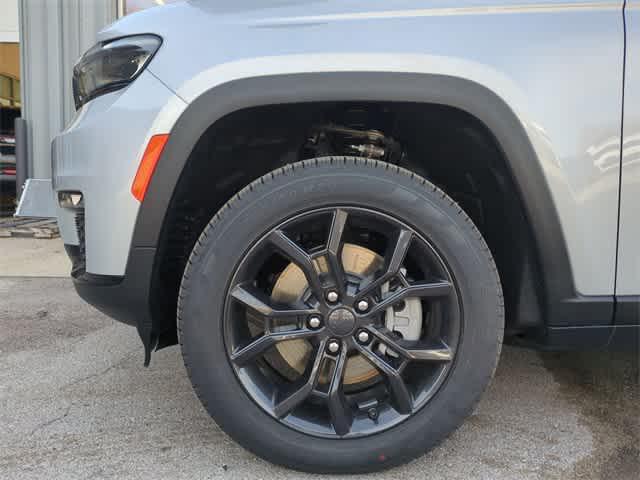 new 2025 Jeep Grand Cherokee L car, priced at $44,335