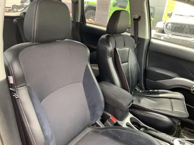 used 2012 Mitsubishi Outlander car, priced at $3,995