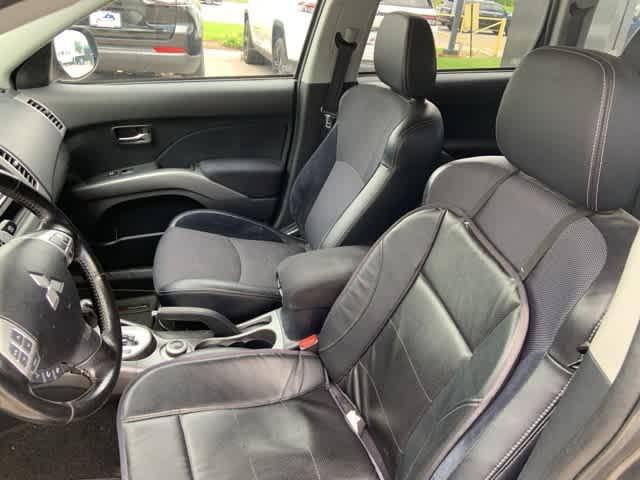 used 2012 Mitsubishi Outlander car