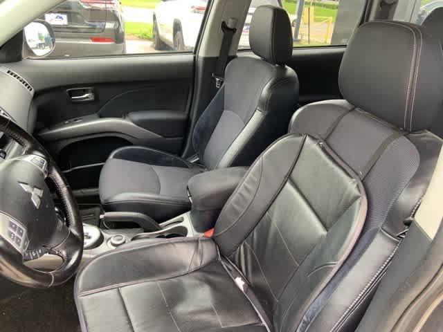 used 2012 Mitsubishi Outlander car, priced at $3,995