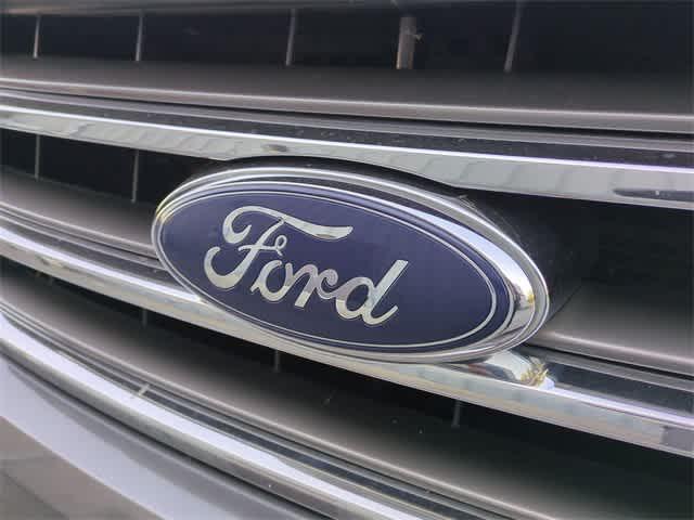 used 2015 Ford Expedition car, priced at $6,500