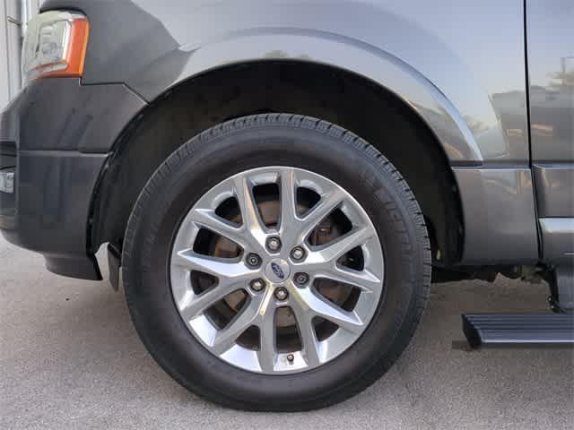 used 2015 Ford Expedition car, priced at $6,500