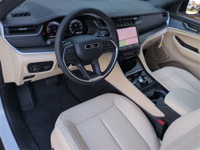 new 2025 Jeep Grand Cherokee L car, priced at $42,795