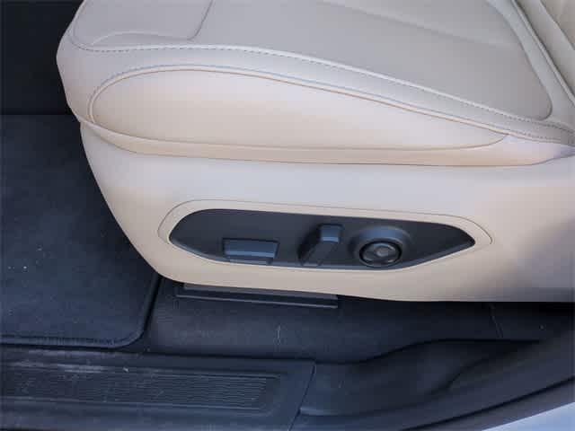 new 2025 Jeep Grand Cherokee L car, priced at $42,795