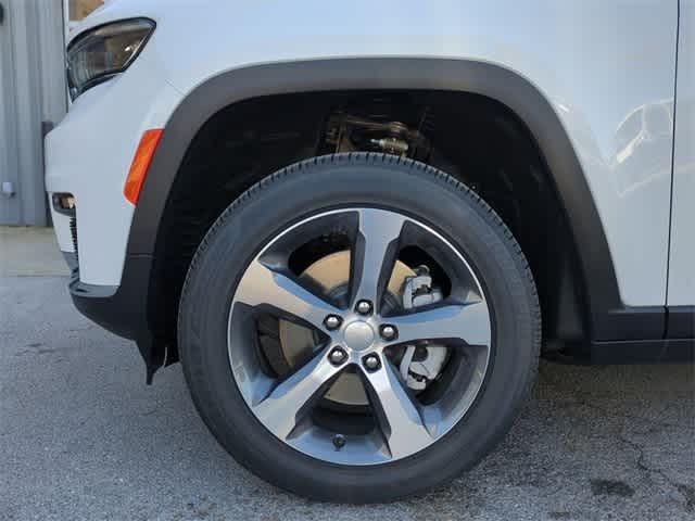 new 2025 Jeep Grand Cherokee L car, priced at $42,795