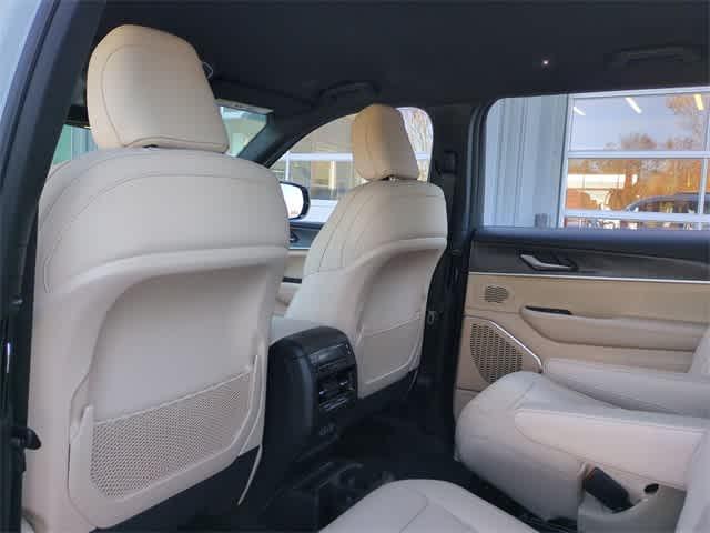 new 2025 Jeep Grand Cherokee L car, priced at $42,795