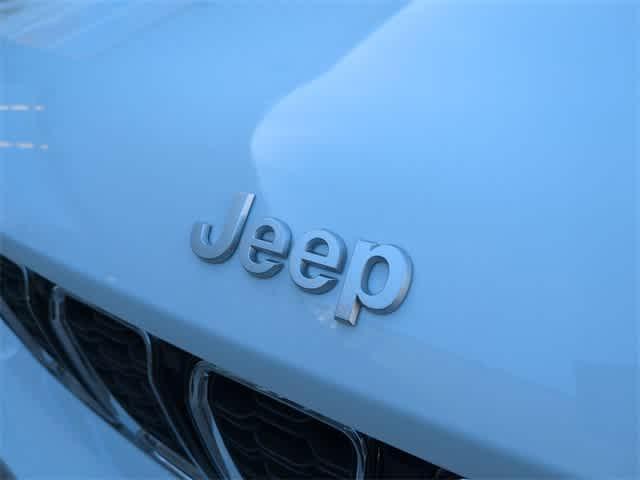 new 2025 Jeep Grand Cherokee L car, priced at $42,795