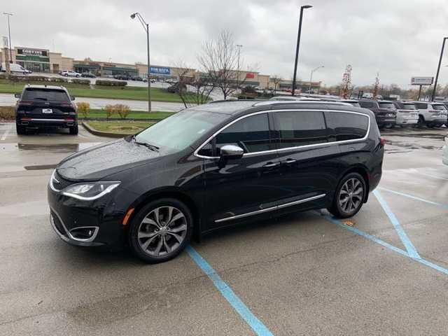 used 2017 Chrysler Pacifica car, priced at $17,400