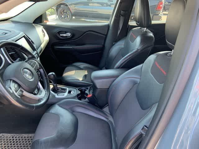 used 2015 Jeep Cherokee car, priced at $7,588