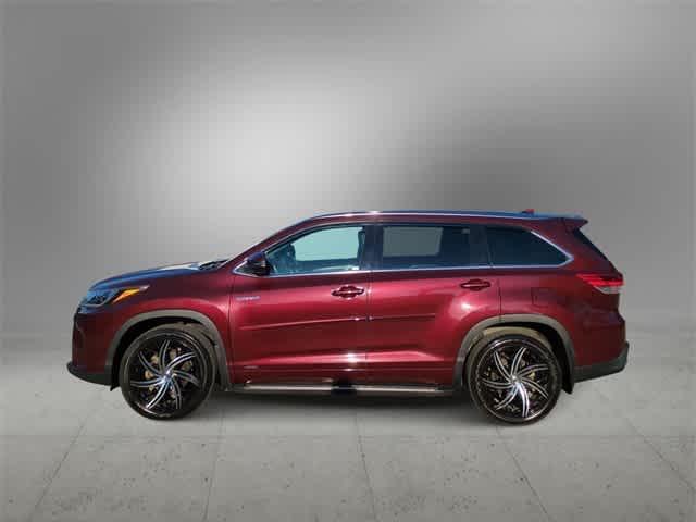 used 2018 Toyota Highlander Hybrid car, priced at $29,486