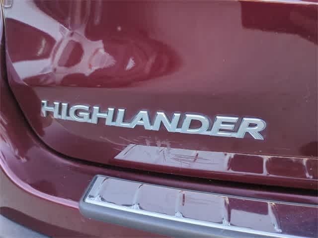 used 2018 Toyota Highlander Hybrid car, priced at $29,486
