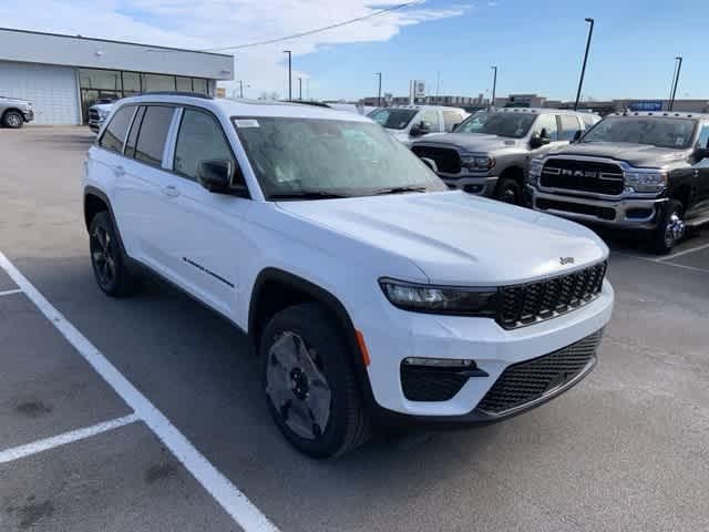 new 2025 Jeep Grand Cherokee car, priced at $46,435