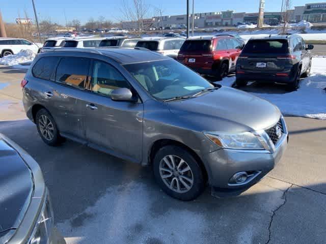 used 2015 Nissan Pathfinder car, priced at $3,950