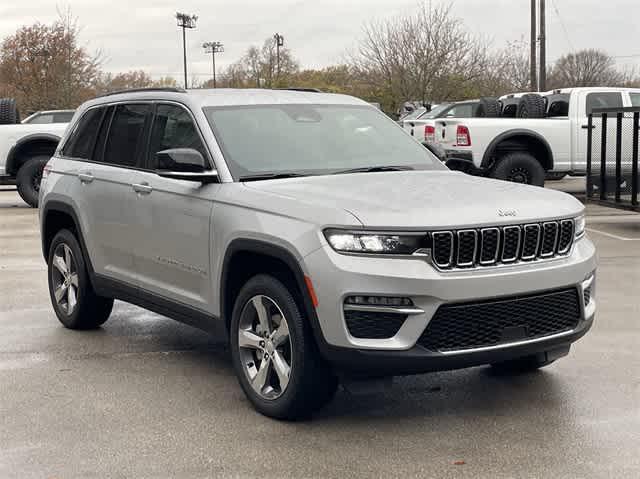 new 2025 Jeep Grand Cherokee car, priced at $47,397