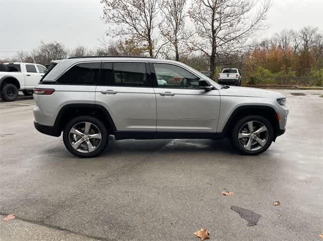 new 2025 Jeep Grand Cherokee car, priced at $47,397