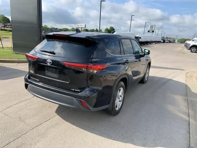 used 2021 Toyota Highlander car, priced at $23,495