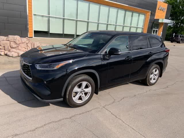 used 2021 Toyota Highlander car, priced at $23,495
