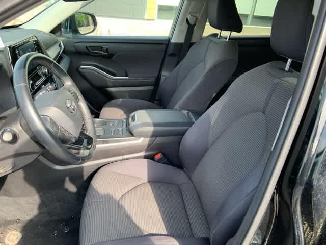 used 2021 Toyota Highlander car, priced at $23,495